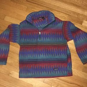 VINTAGE Patagonia patterned pullover fleece